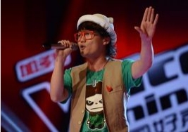 中國好聲音人選選手丁克森、崔蘭花出席東莞房地產活動