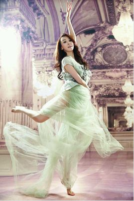 蕭薔出席上海皇家生活集團(tuán)新項(xiàng)目媒體發(fā)布會(huì)